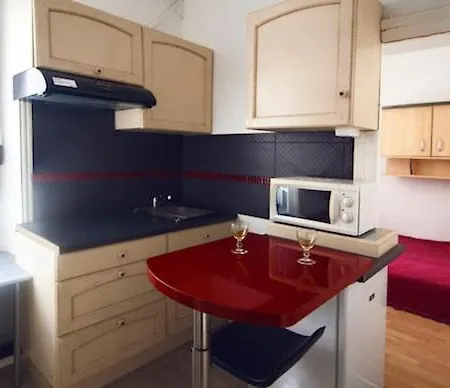 Paisible F1 Hyper Centre 1er Etage Appartement *